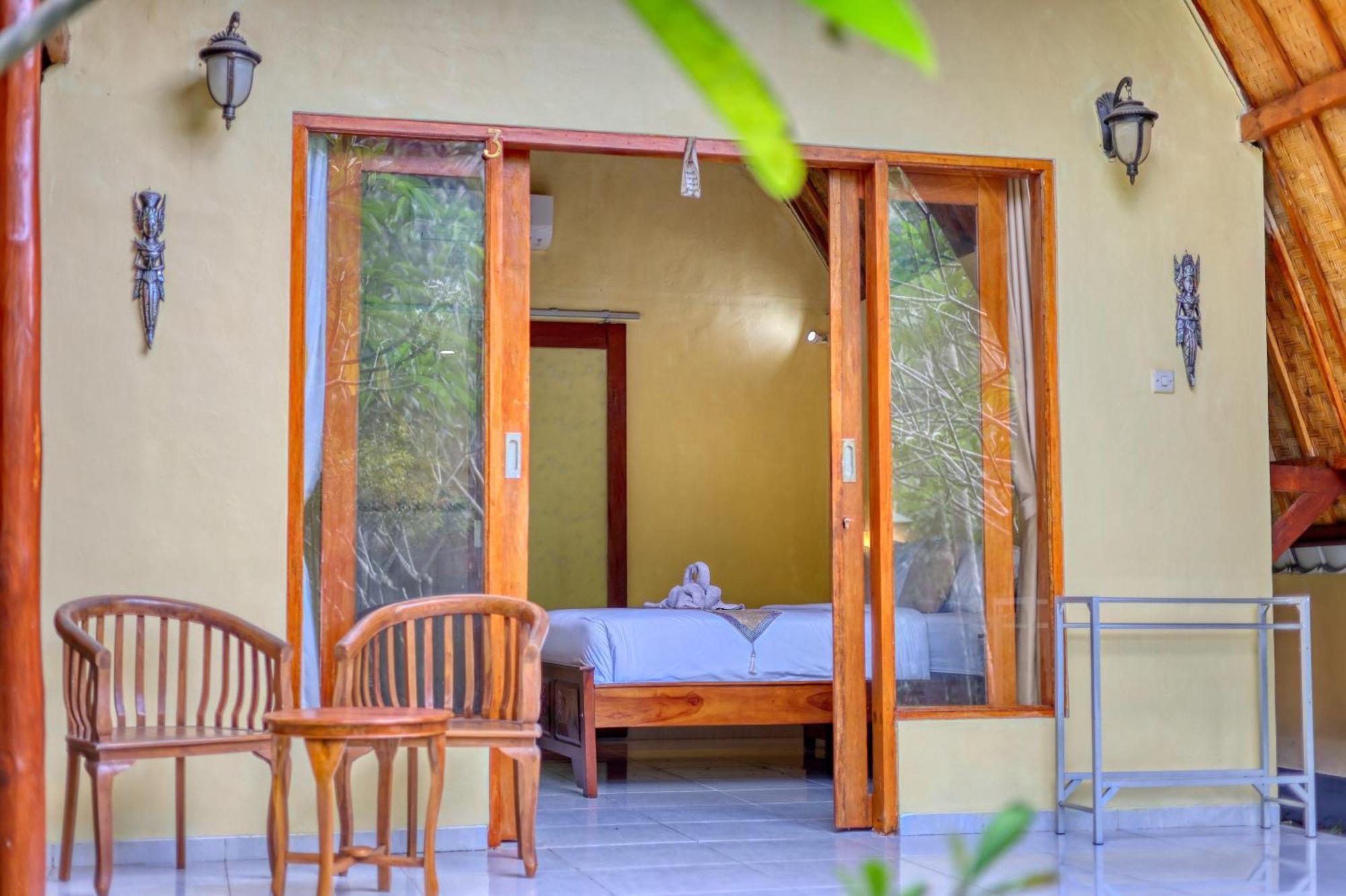 Maharga Bungalows Sakti Rum bild